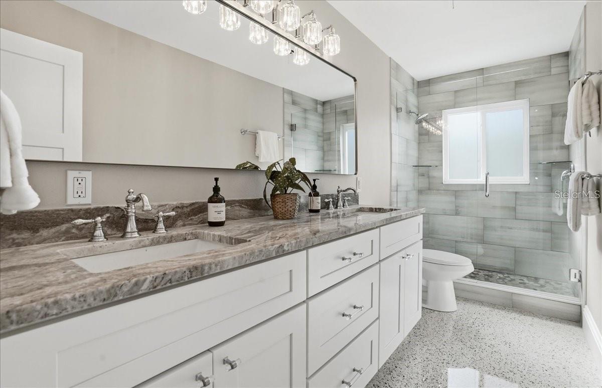 ISLE OF PALMS 1ST ADD - Residential Lease