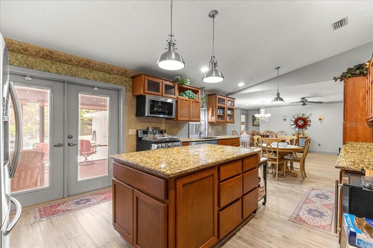 PINE WOOD ESTATE - Residential