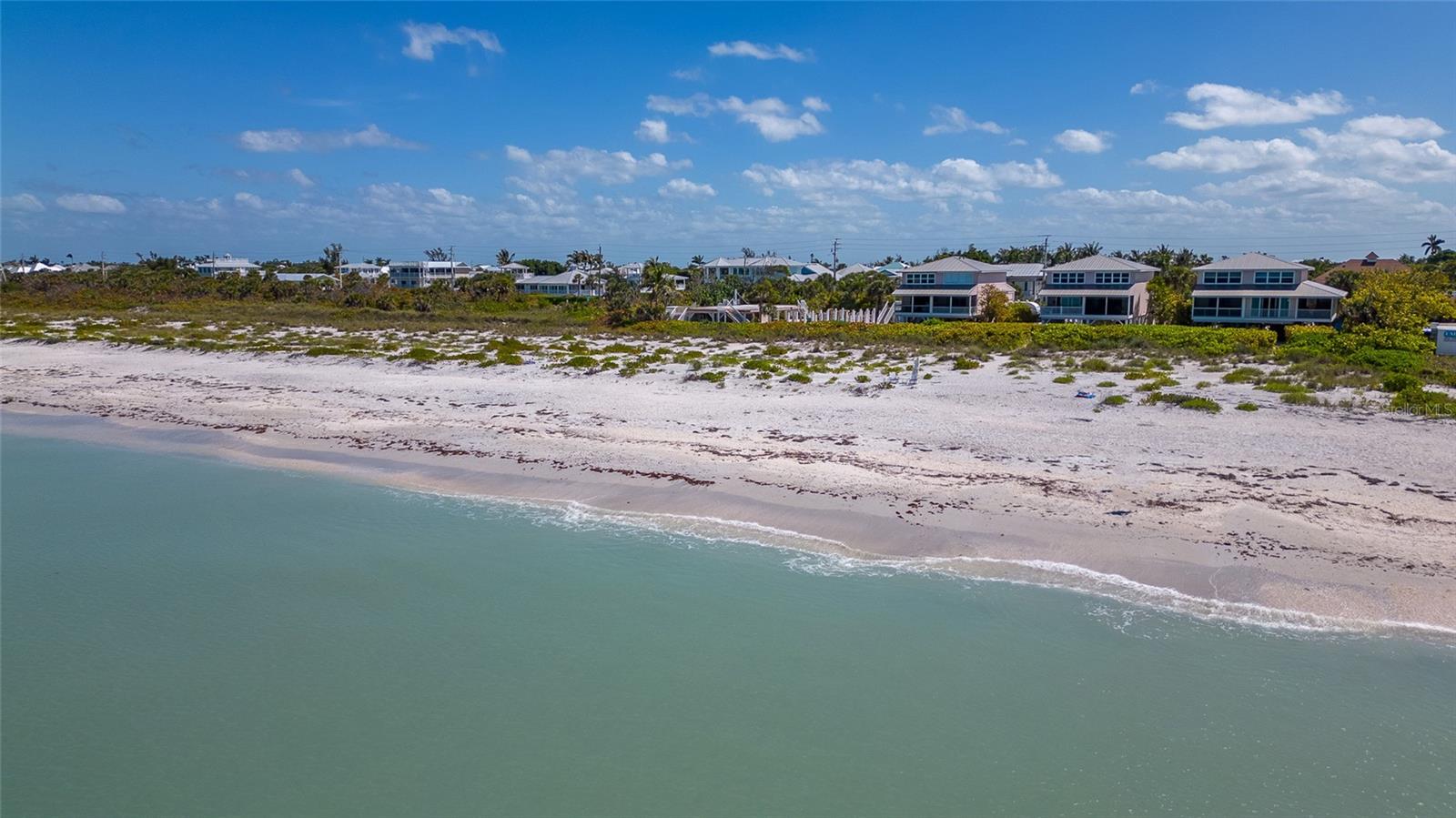 GOLDEN BEACH - Land