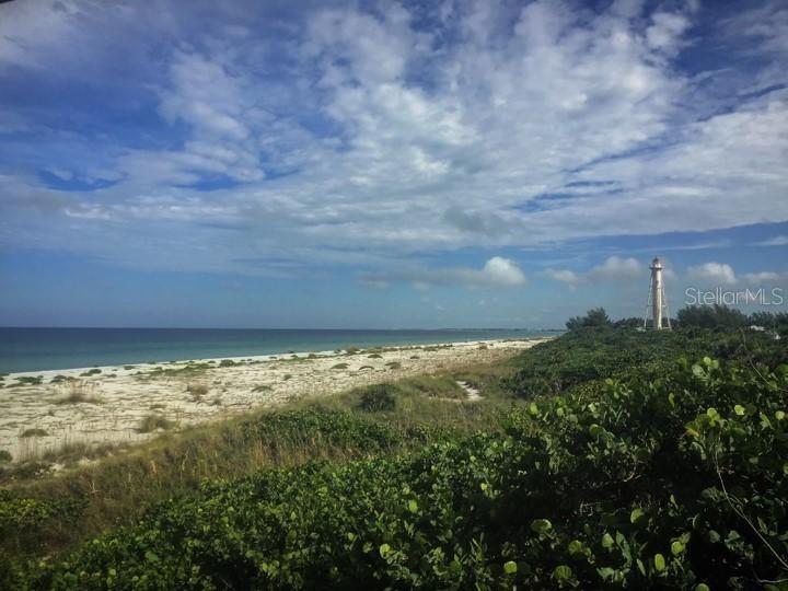 GOLDEN BEACH - Land