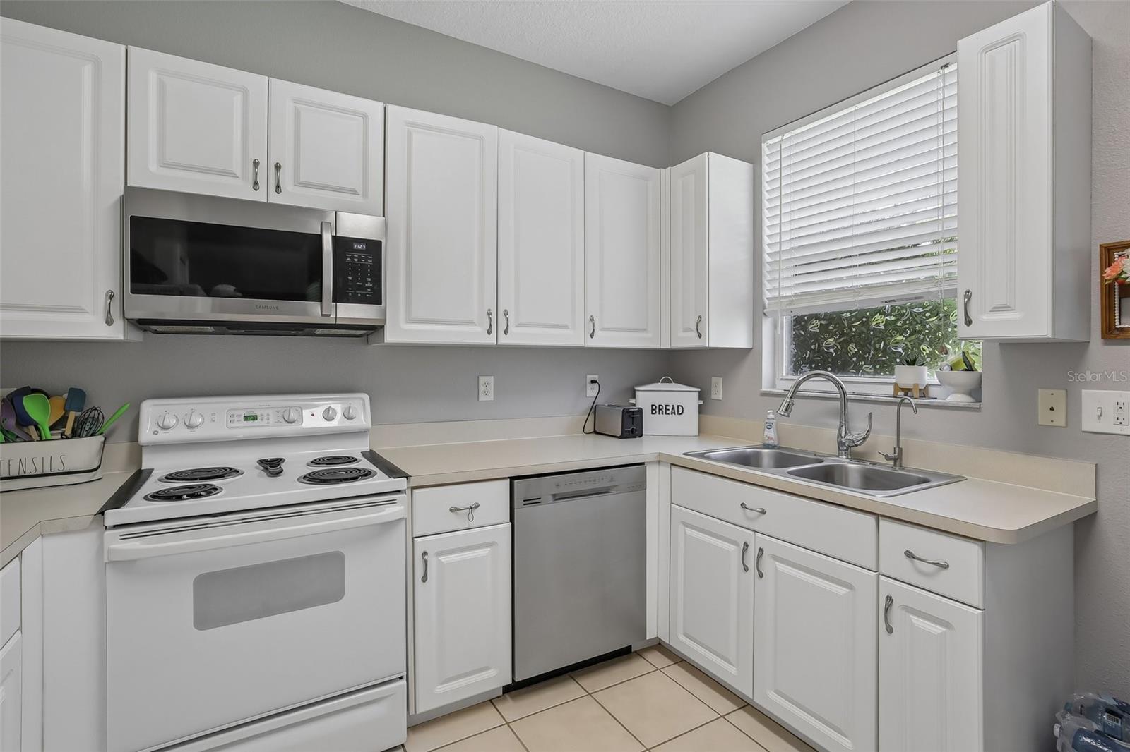 LAKE BERNADETTE PRCL 12 - Residential