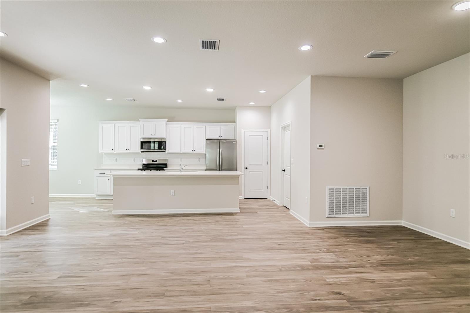 INVERNESS HIGHLANDS WEST - Residential