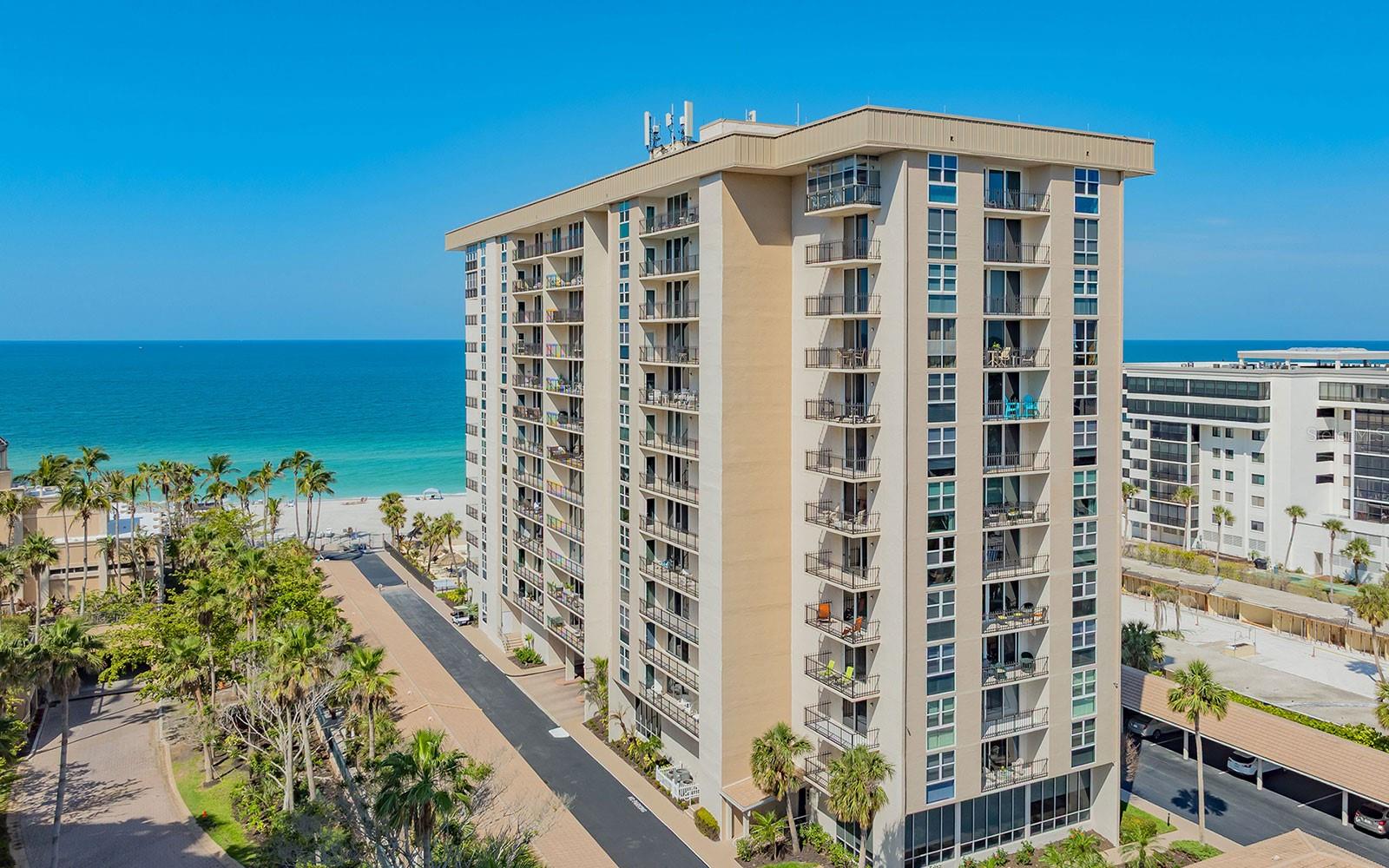 LIDO BEACH CLUB - Residential