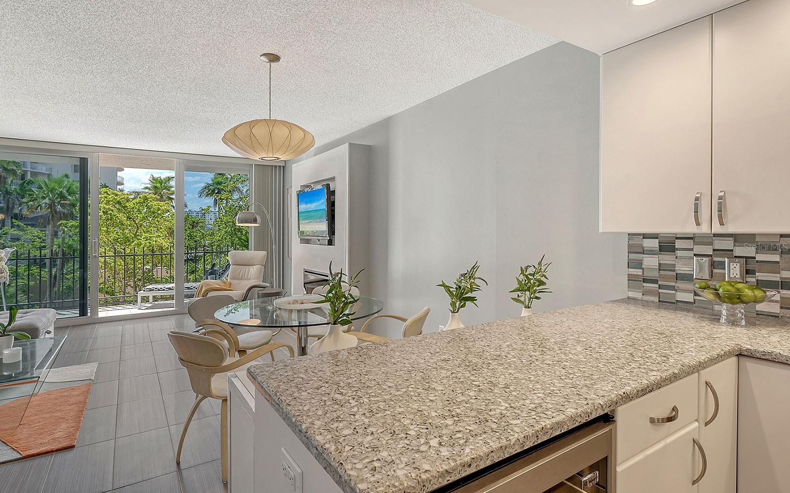 LIDO BEACH CLUB - Residential