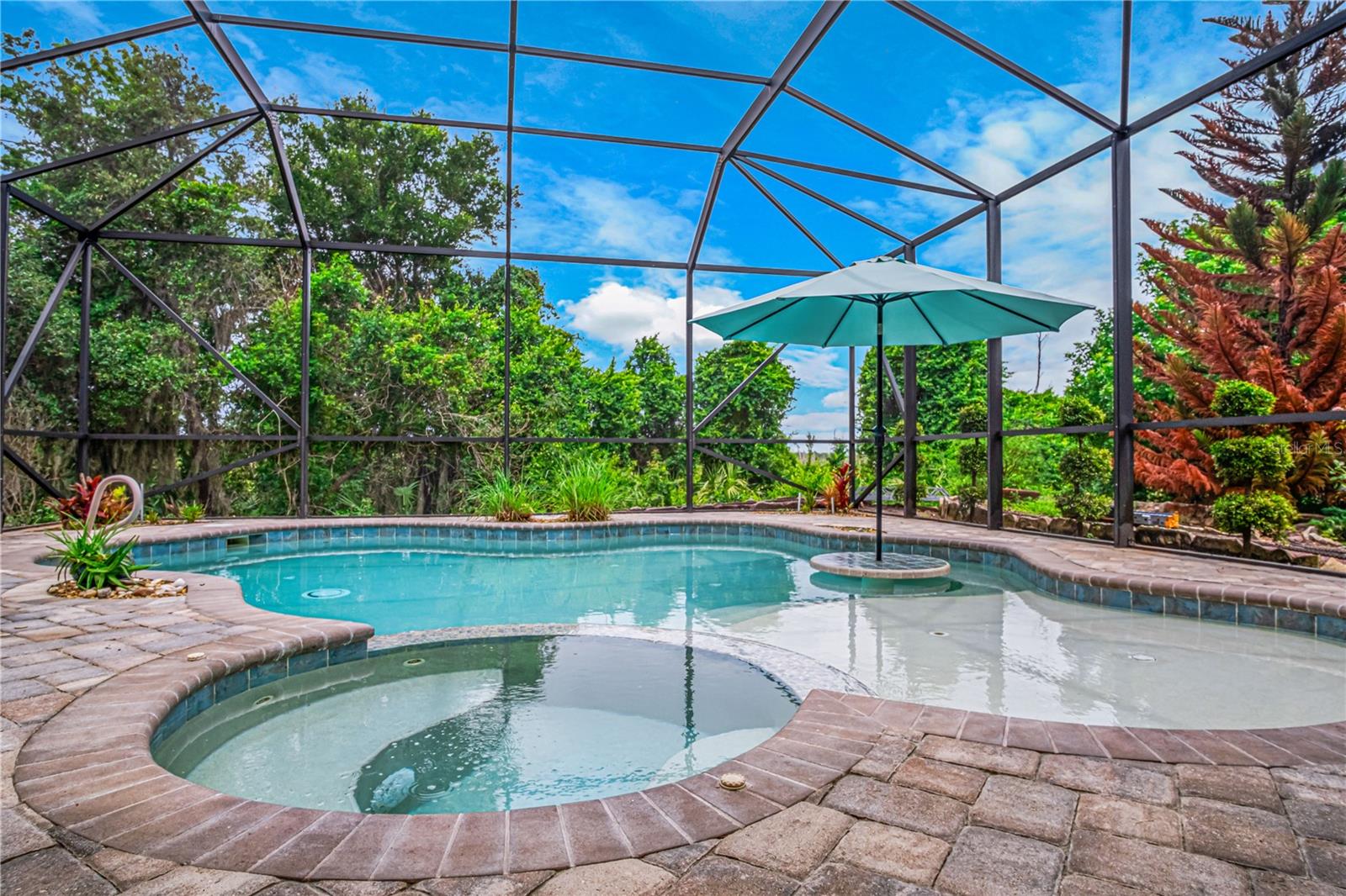 SERENO POINTE - Residential