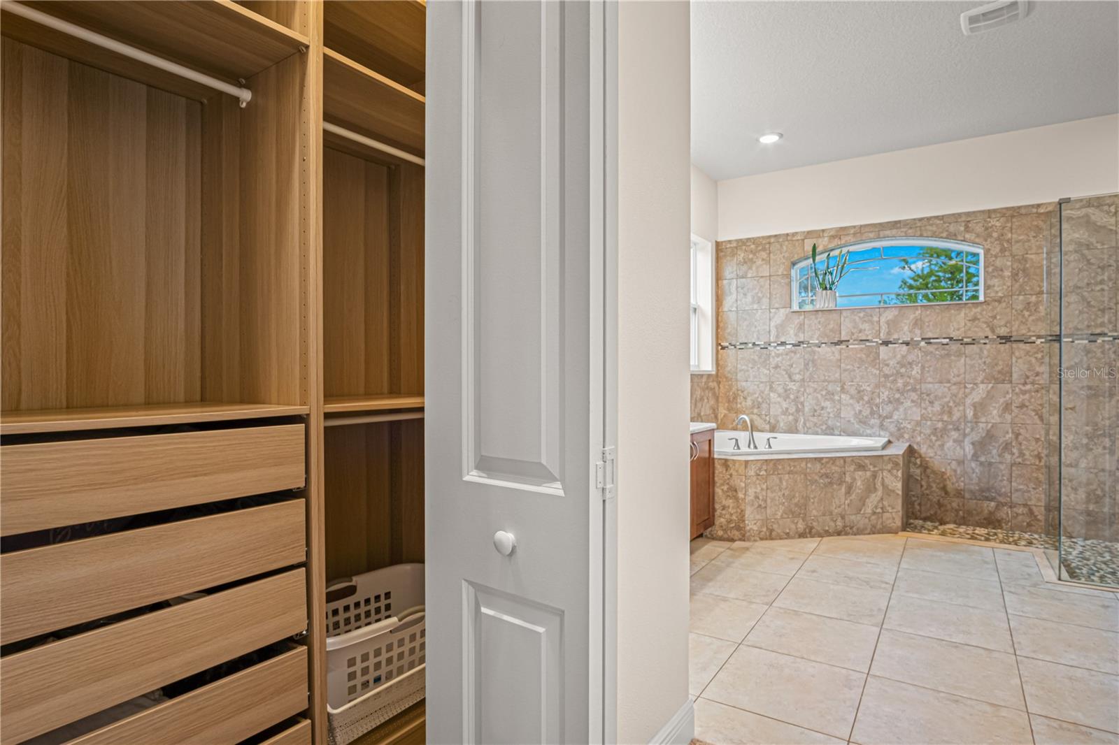 SERENO POINTE - Residential