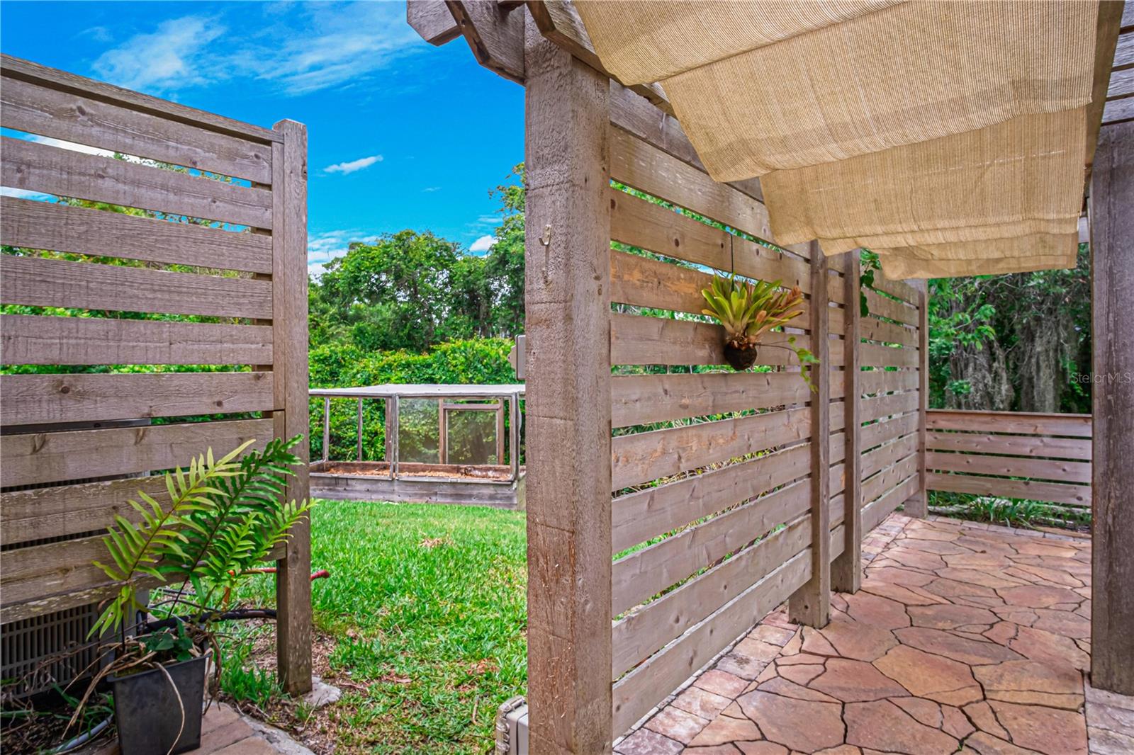 SERENO POINTE - Residential