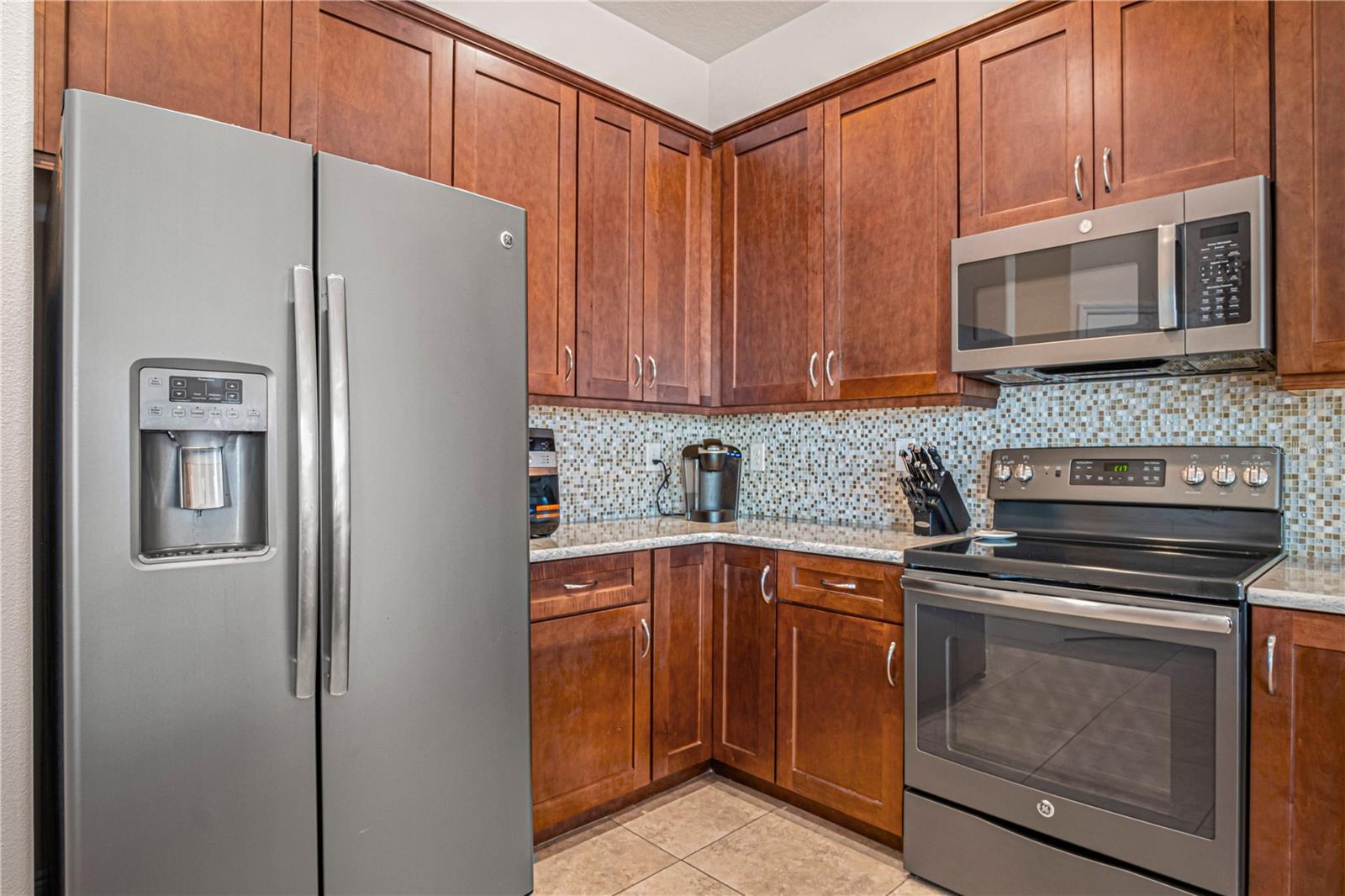 SERENO POINTE - Residential