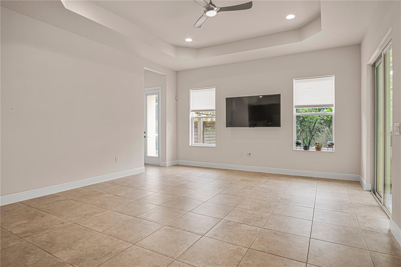 SERENO POINTE - Residential