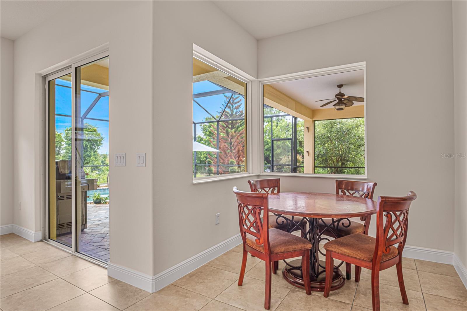 SERENO POINTE - Residential