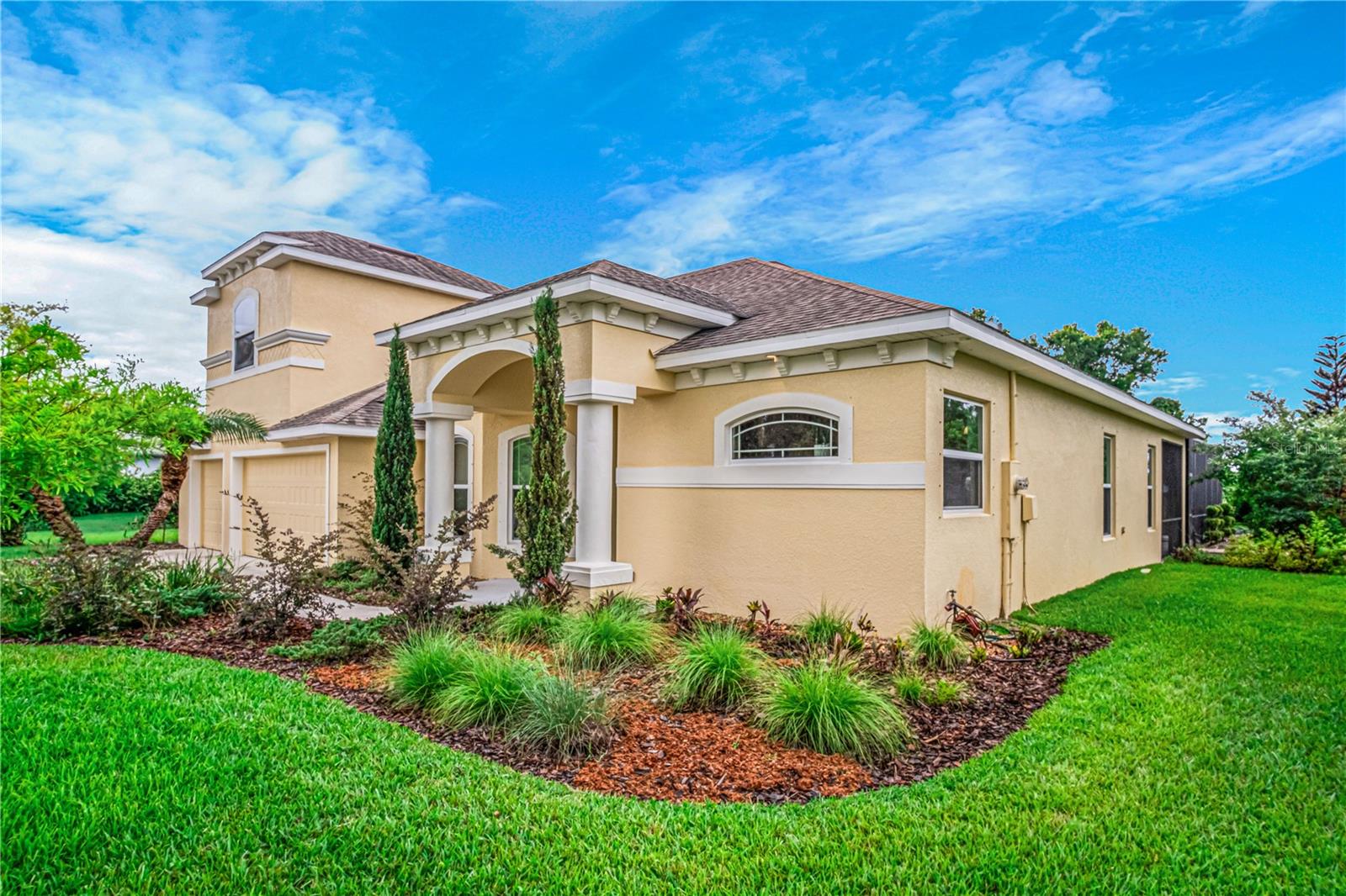 SERENO POINTE - Residential