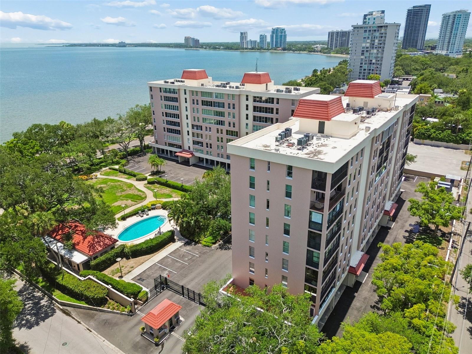 HOWELL PARK - Residential
