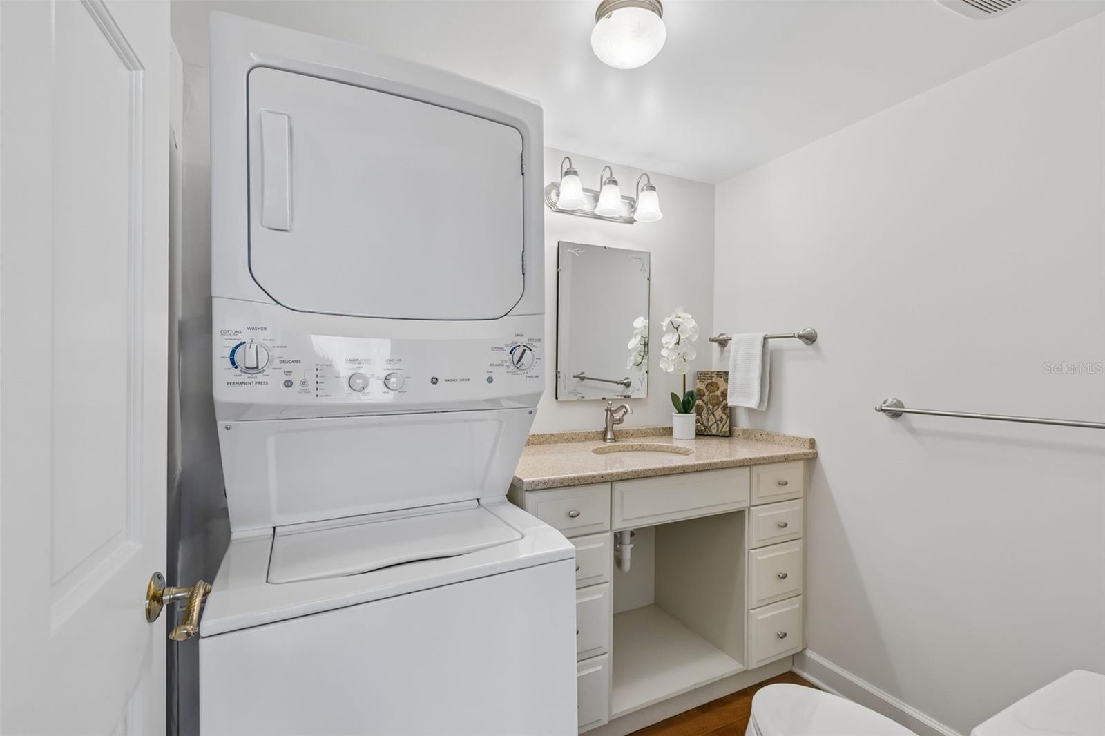 HOWELL PARK - Residential