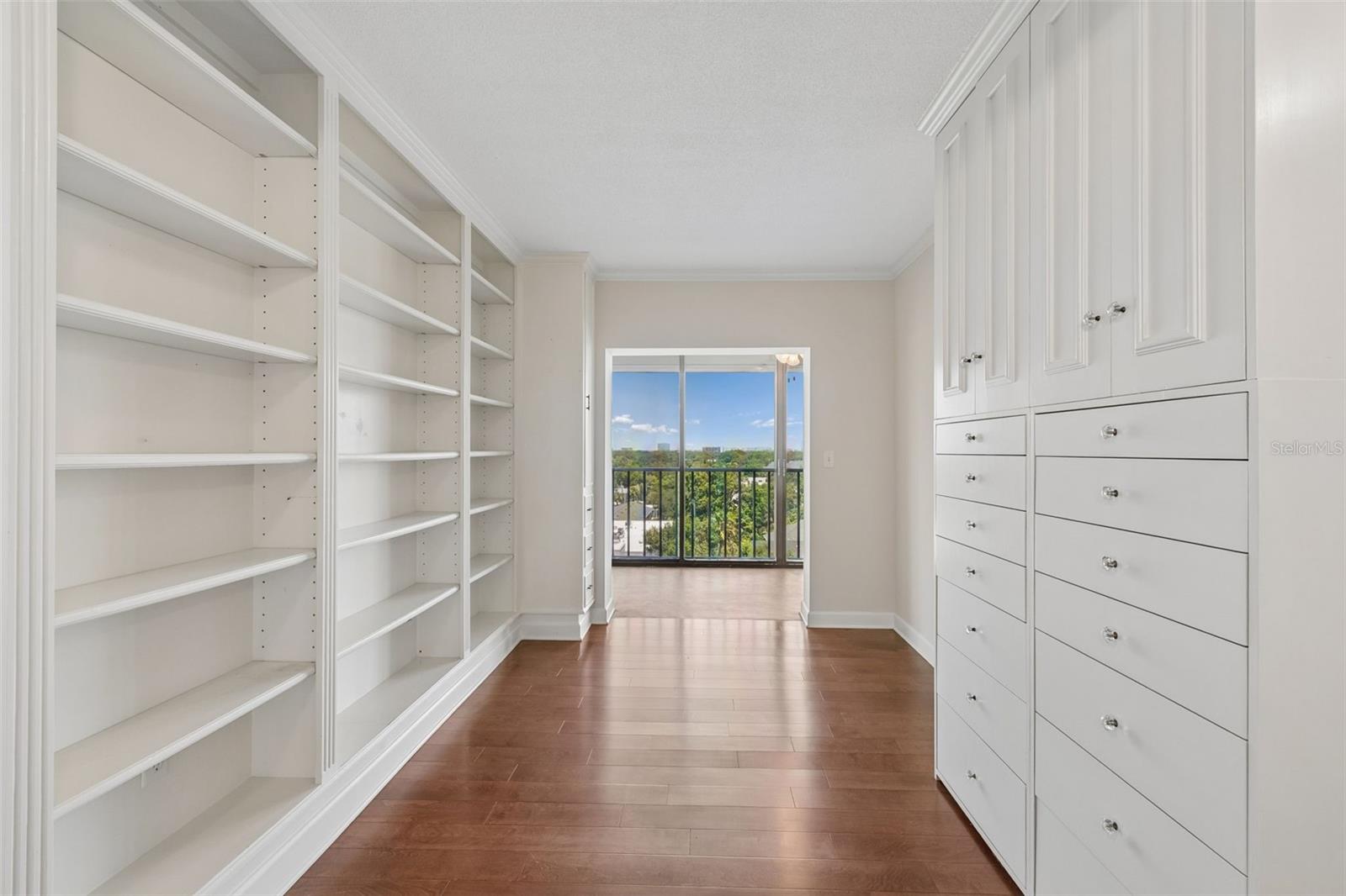 HOWELL PARK - Residential