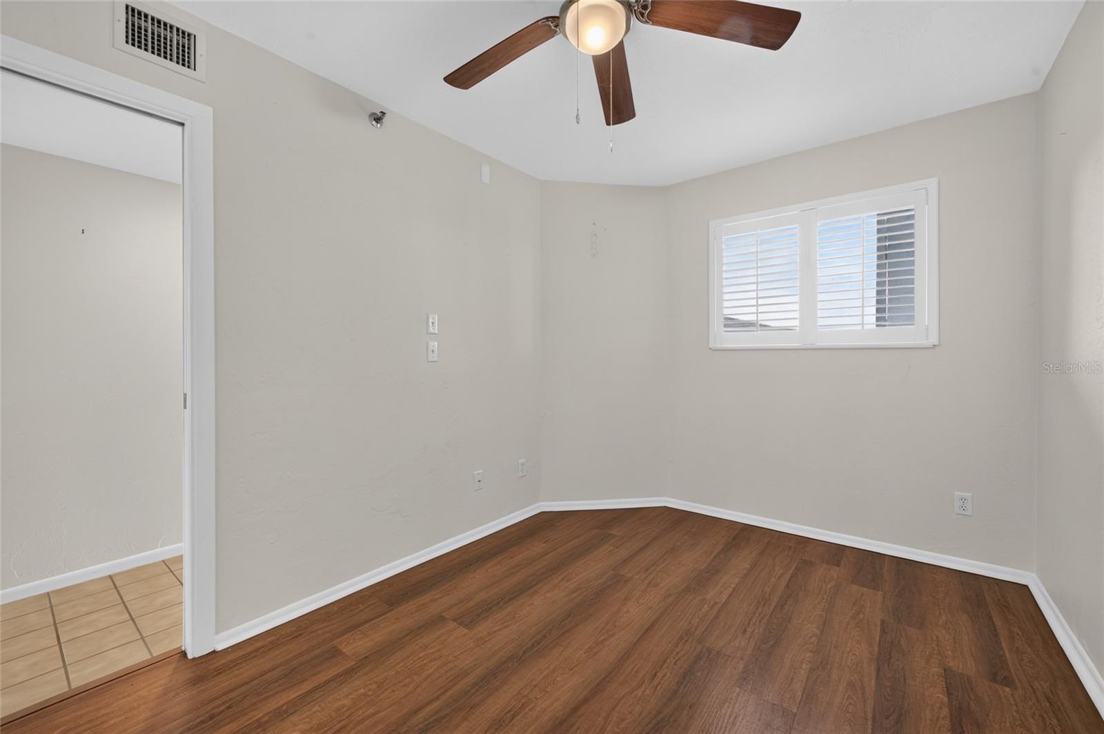 CLUB OCEANIA CONDO PH 01 & 02 - Residential