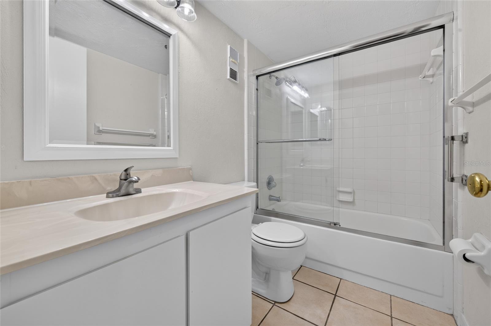 CLUB OCEANIA CONDO PH 01 & 02 - Residential