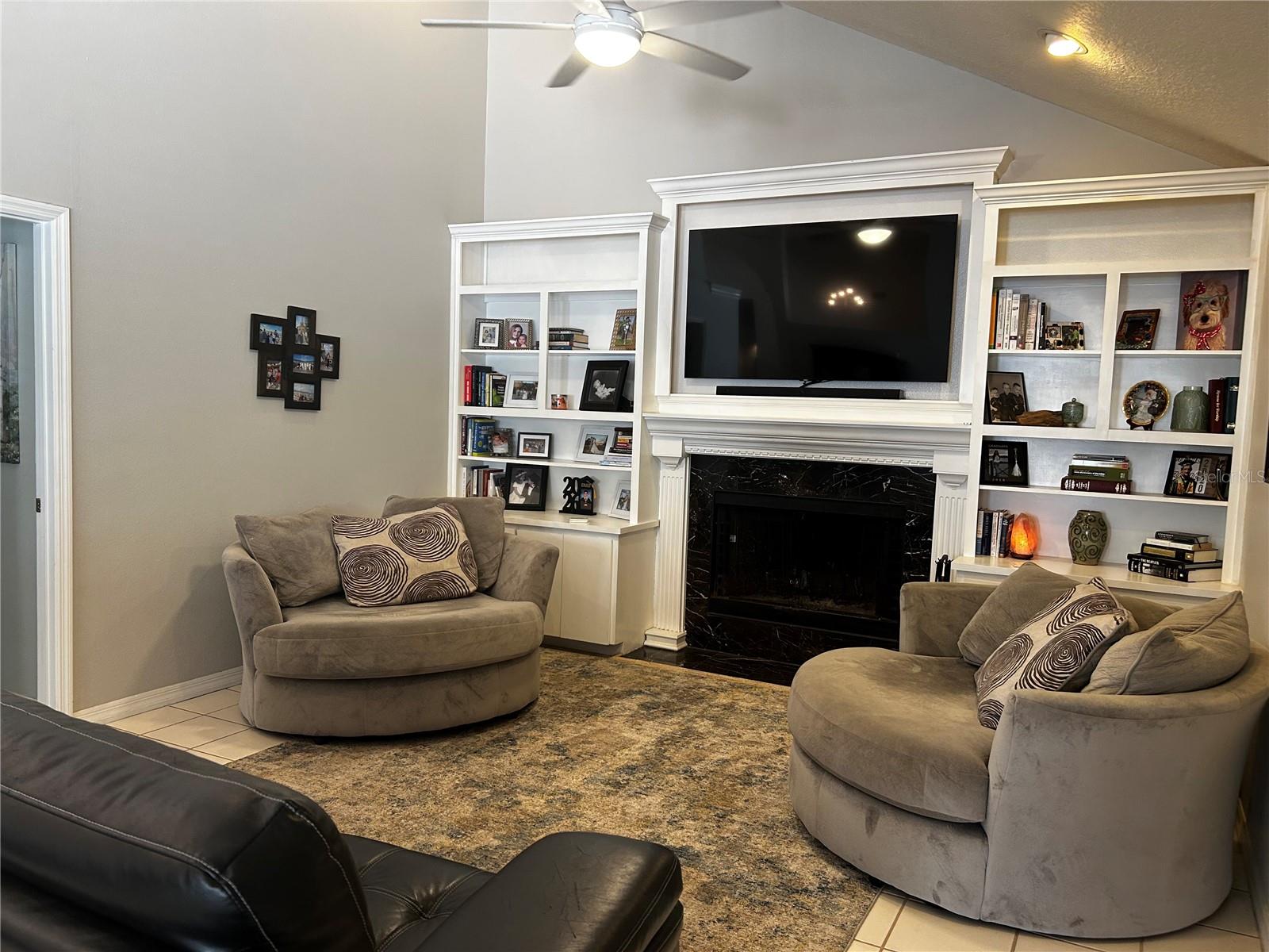 HAMILTON PLACE - Residential