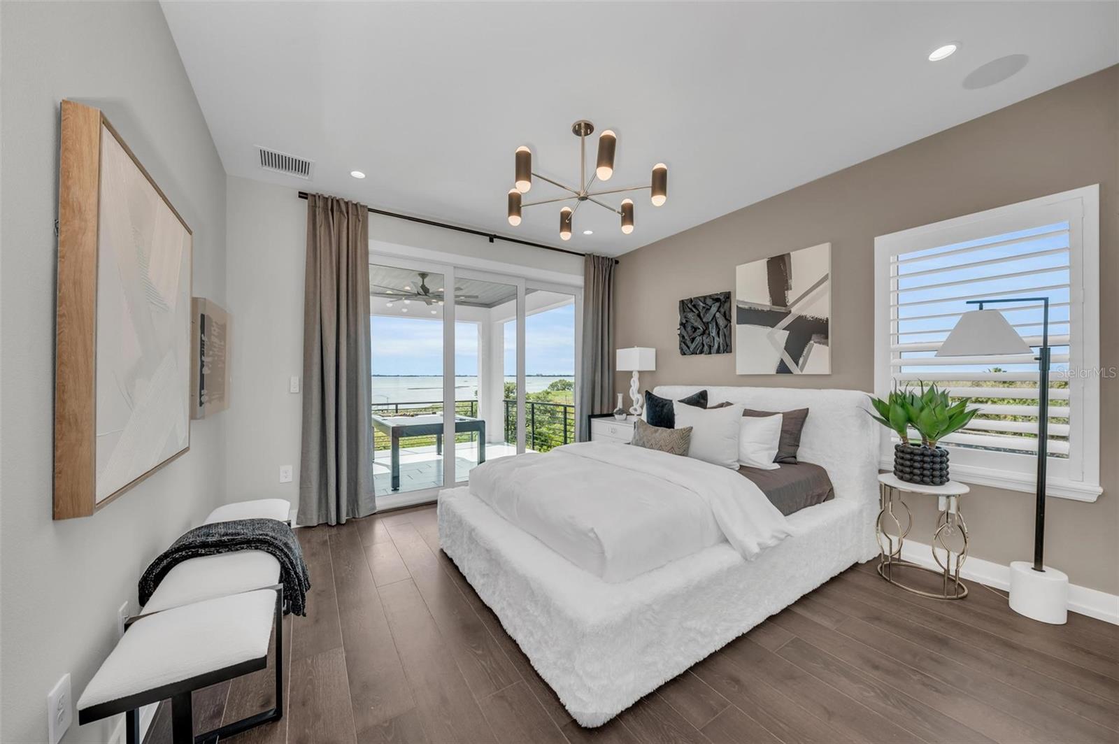 LEGENDS BAY - Residential
