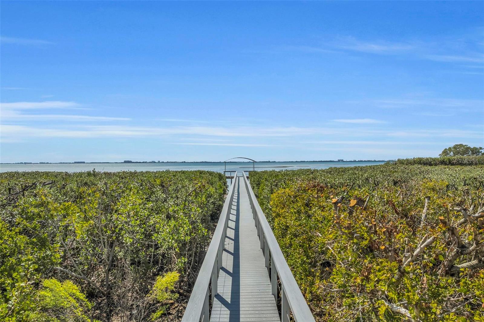 LEGENDS BAY - Residential