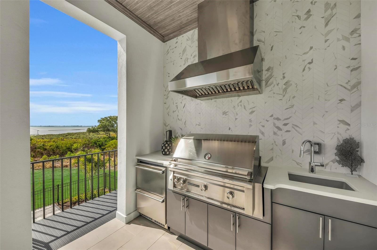 LEGENDS BAY - Residential