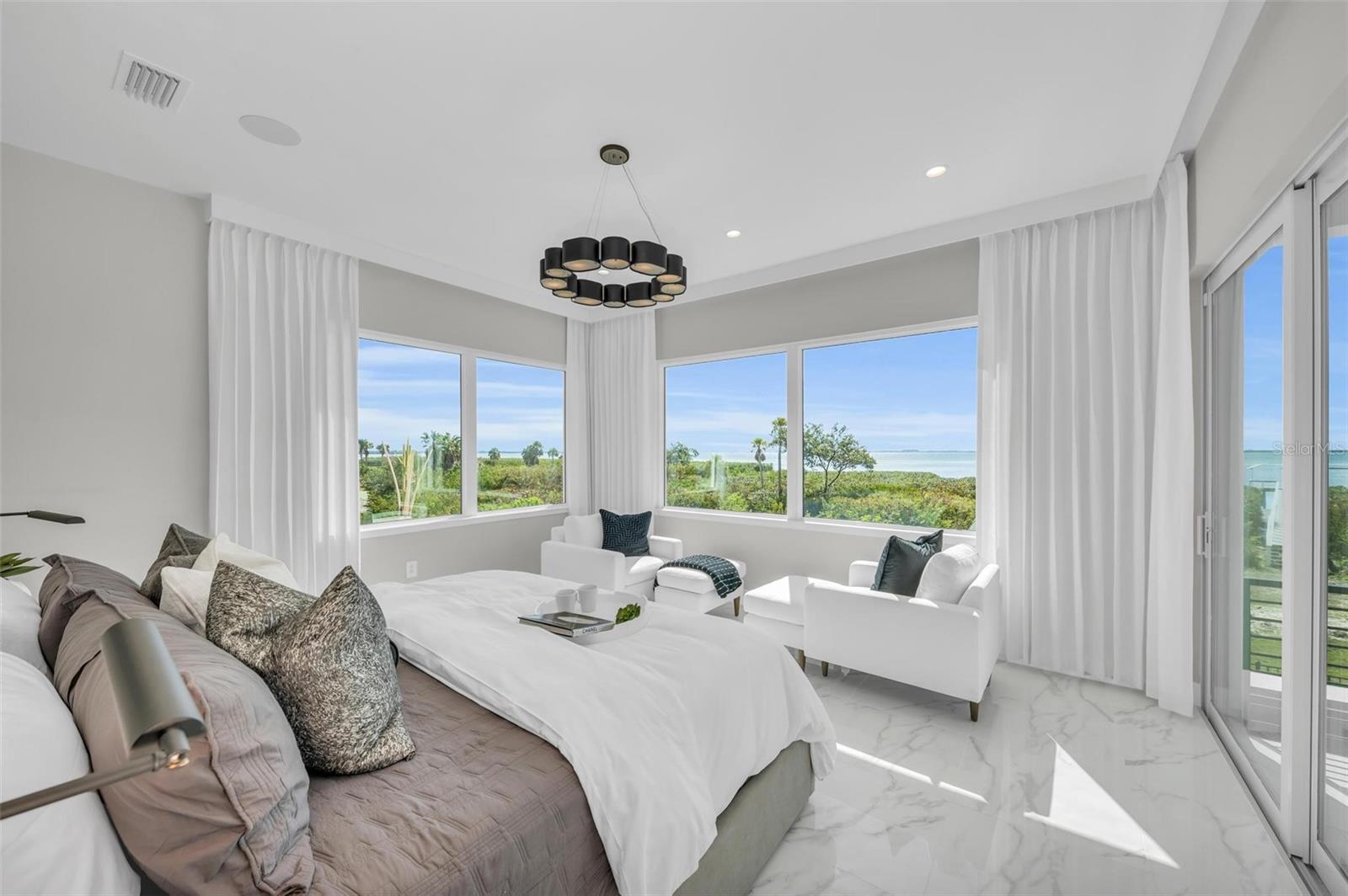 LEGENDS BAY - Residential