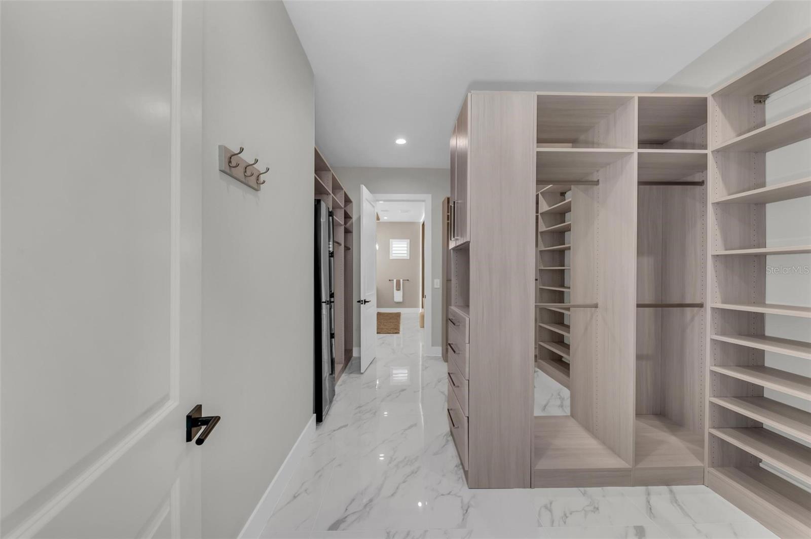 LEGENDS BAY - Residential