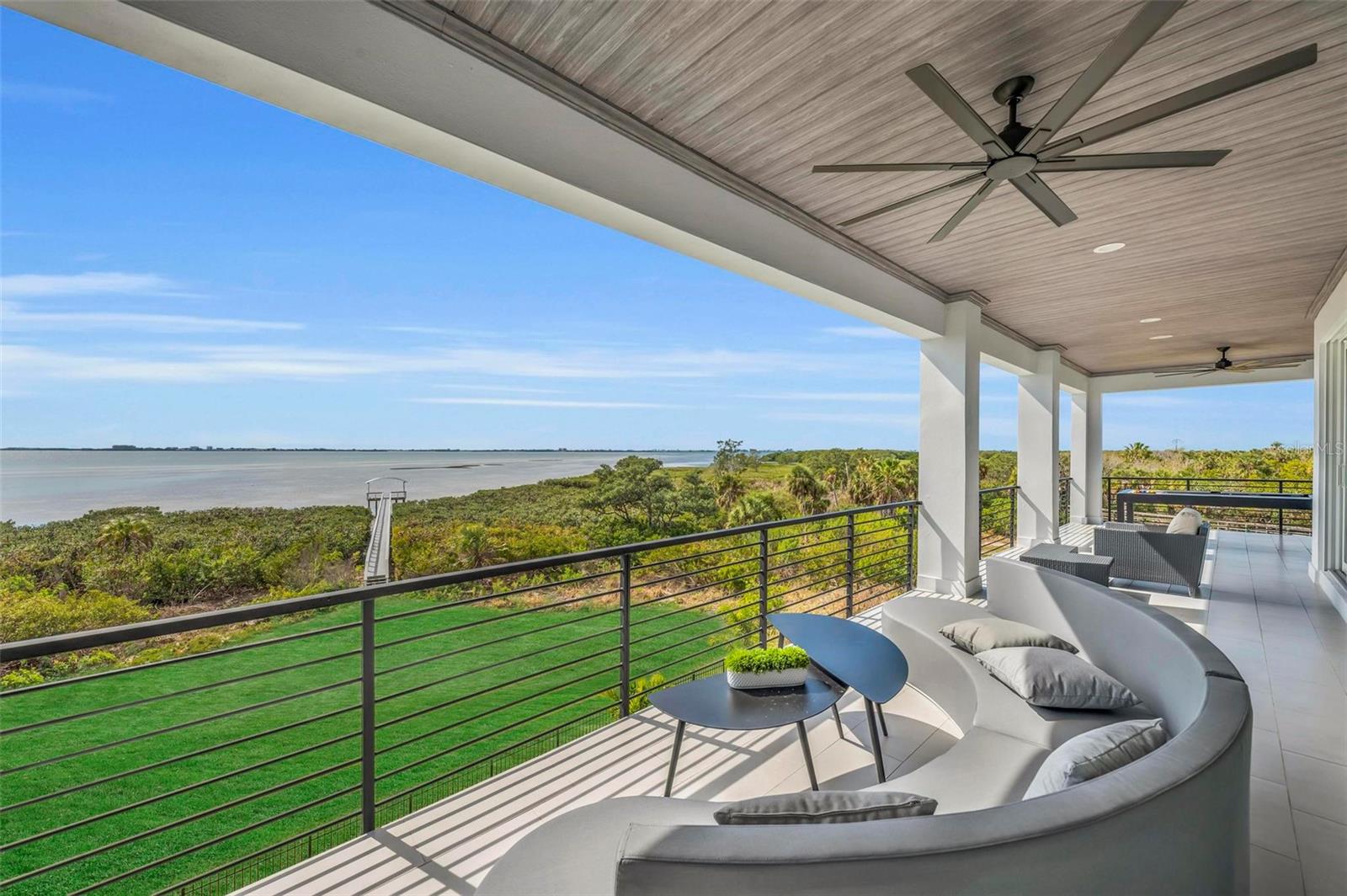 LEGENDS BAY - Residential