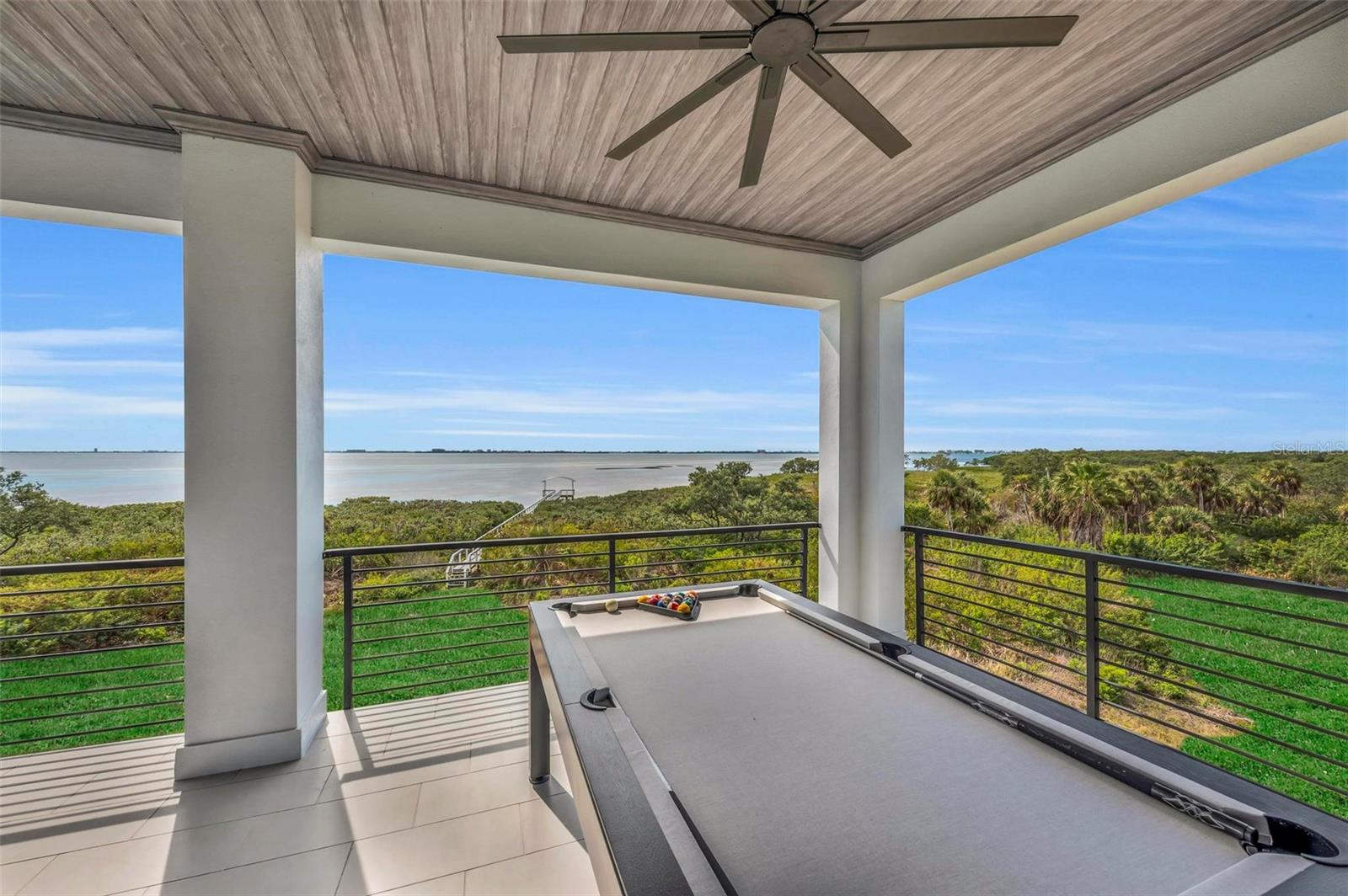LEGENDS BAY - Residential