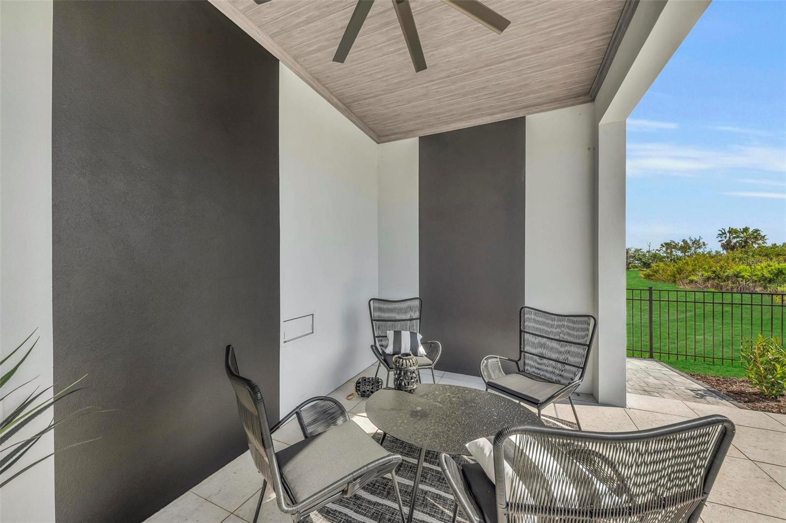 LEGENDS BAY - Residential