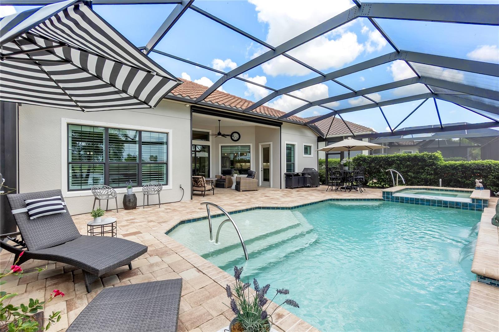 COUNTRY CLUB EAST AT LAKEWD RNCH VV1 - Residential