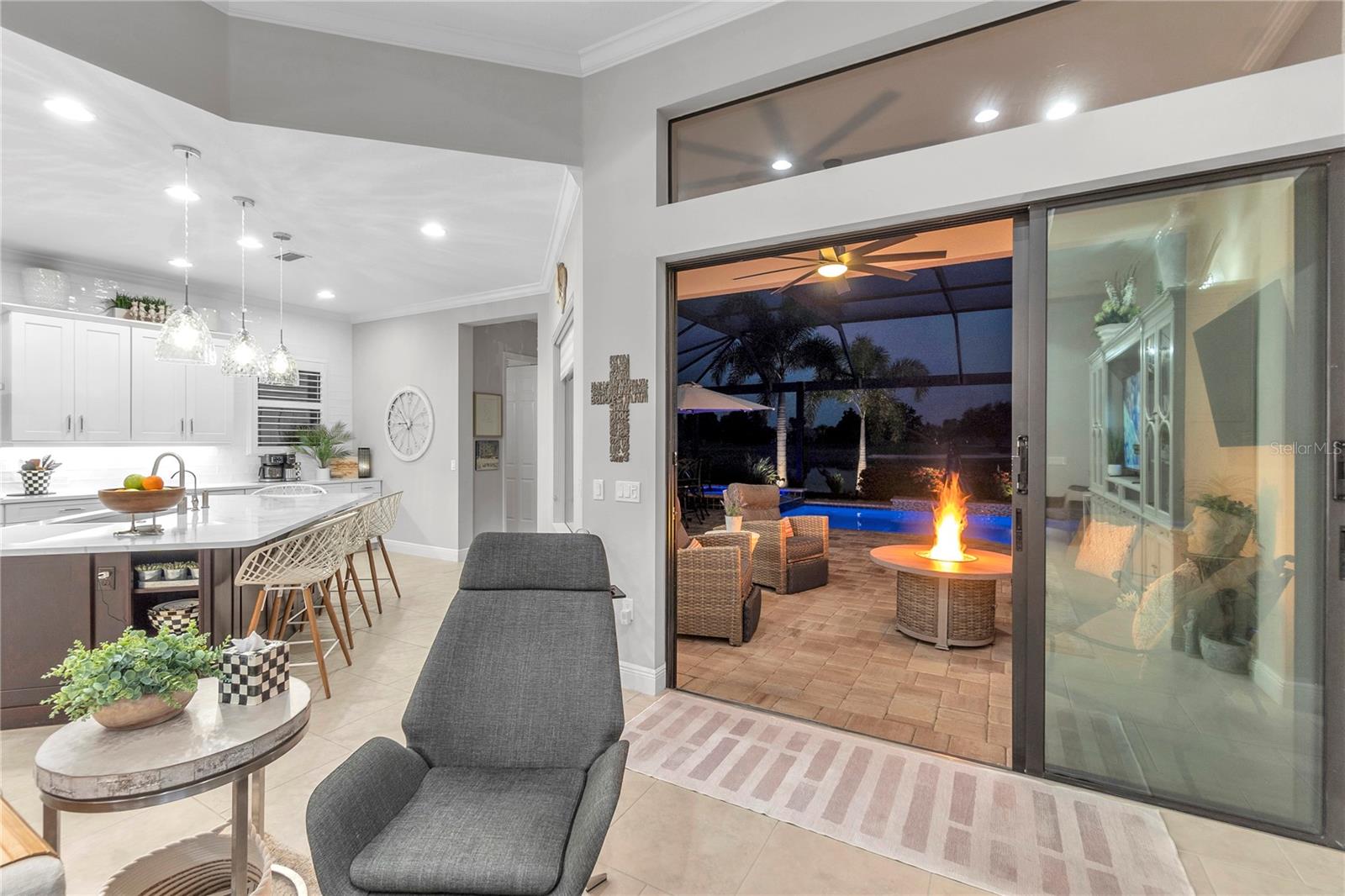 COUNTRY CLUB EAST AT LAKEWD RNCH VV1 - Residential