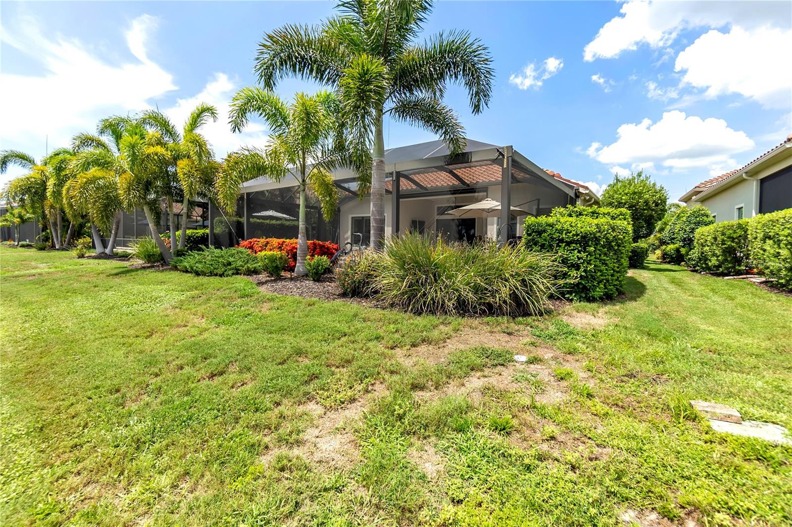 COUNTRY CLUB EAST AT LAKEWD RNCH VV1 - Residential