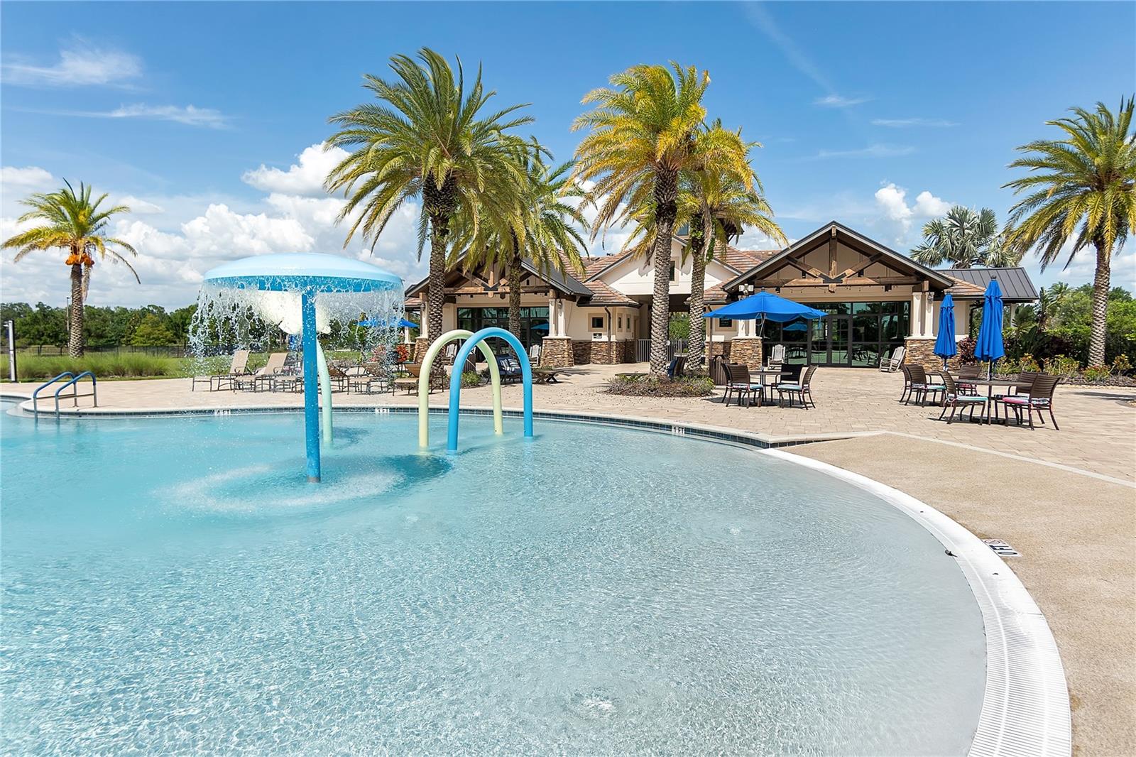 COUNTRY CLUB EAST AT LAKEWD RNCH VV1 - Residential