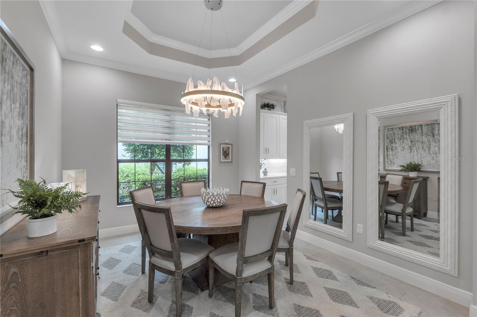 COUNTRY CLUB EAST AT LAKEWD RNCH VV1 - Residential
