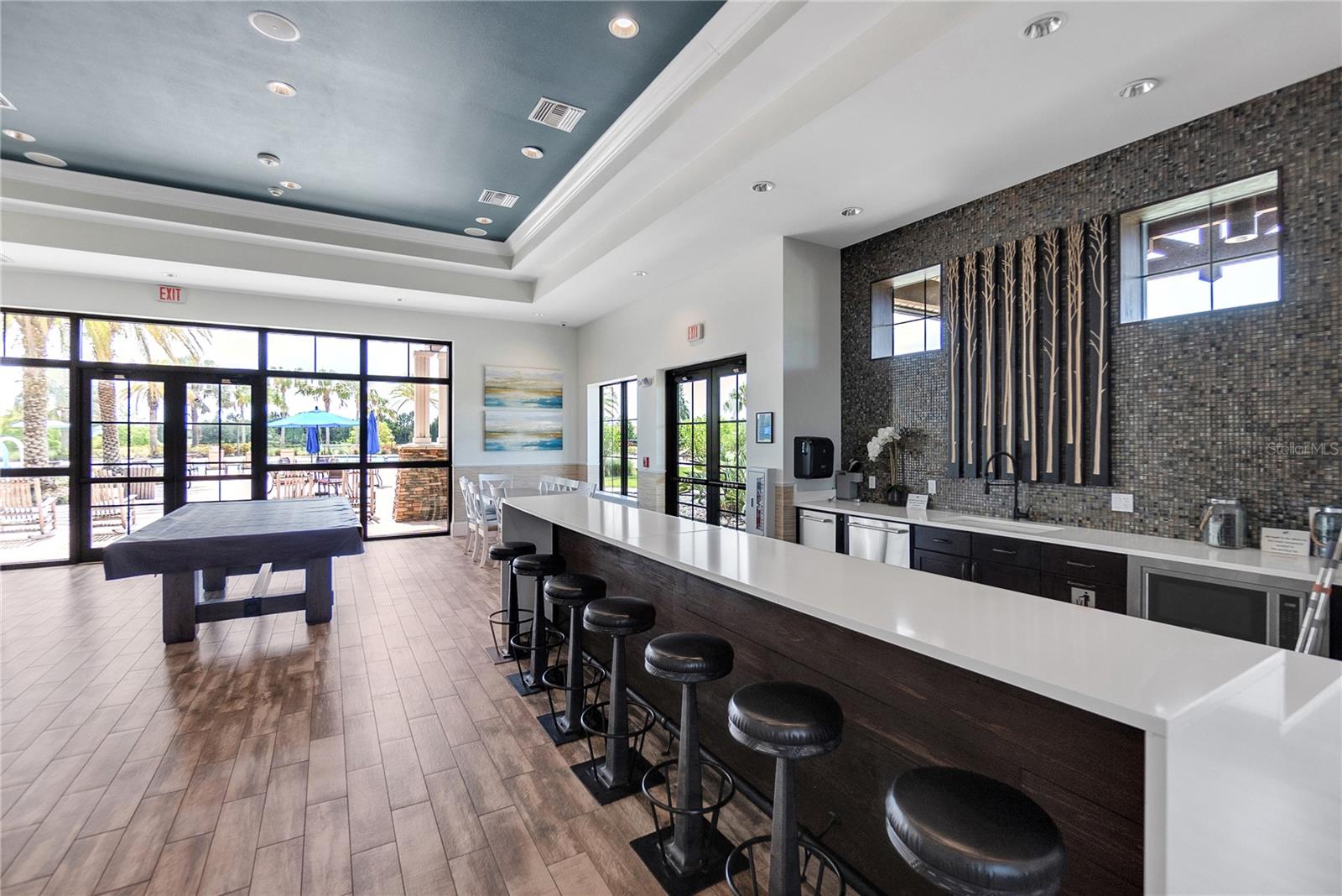 COUNTRY CLUB EAST AT LAKEWD RNCH VV1 - Residential
