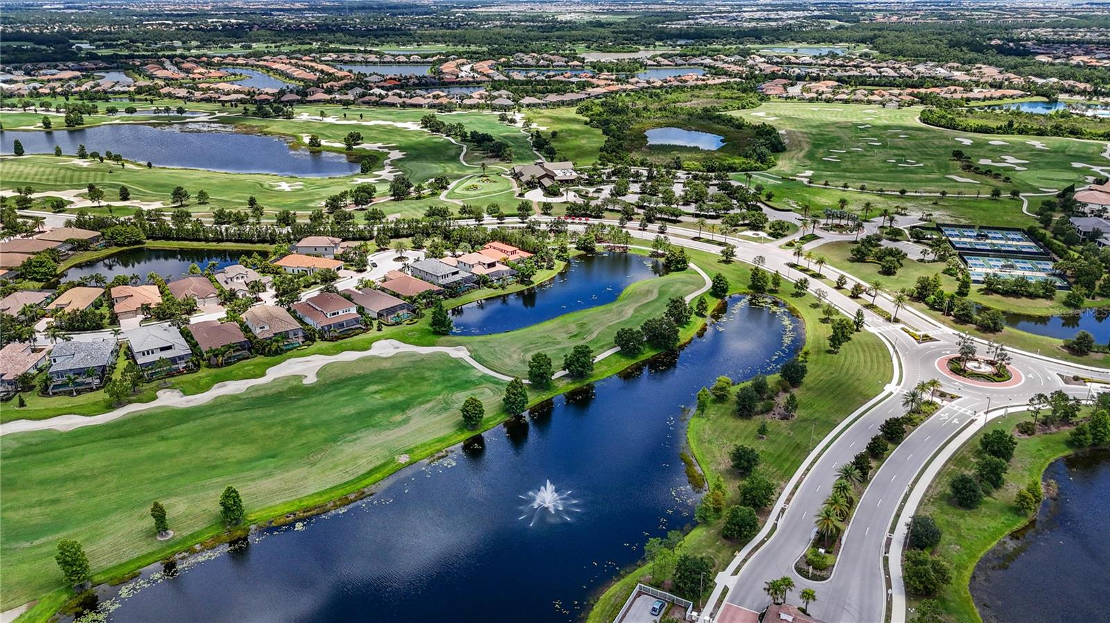 COUNTRY CLUB EAST AT LAKEWD RNCH VV1 - Residential