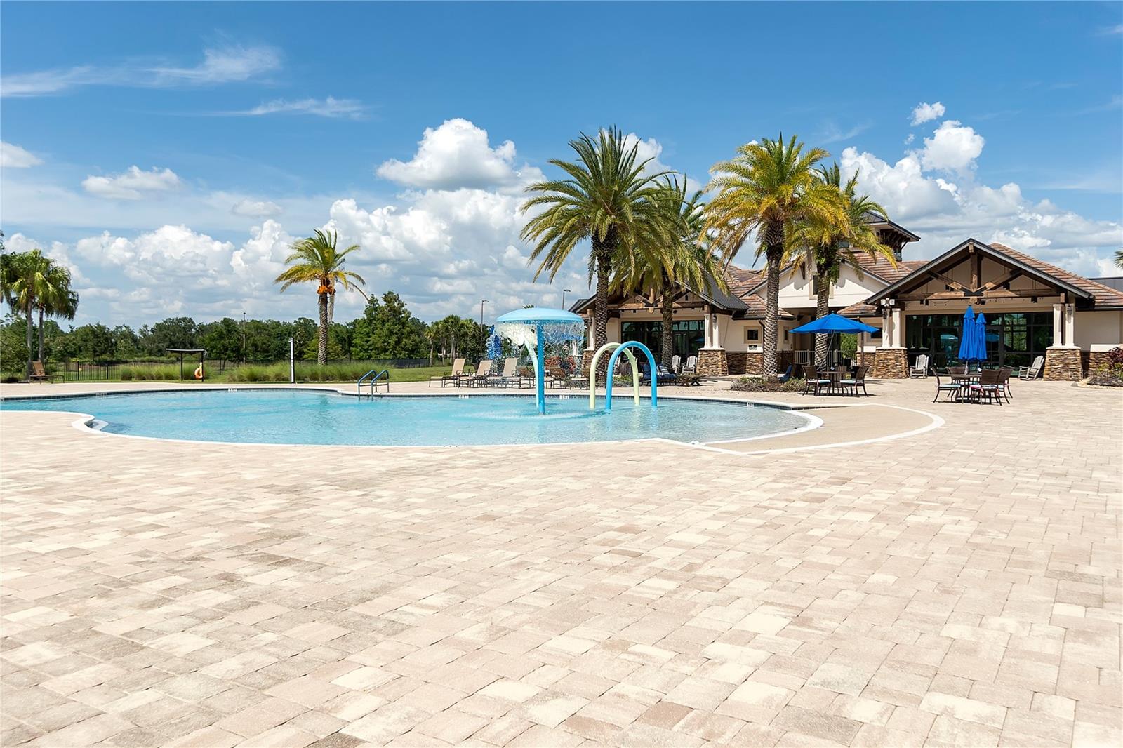 COUNTRY CLUB EAST AT LAKEWD RNCH VV1 - Residential