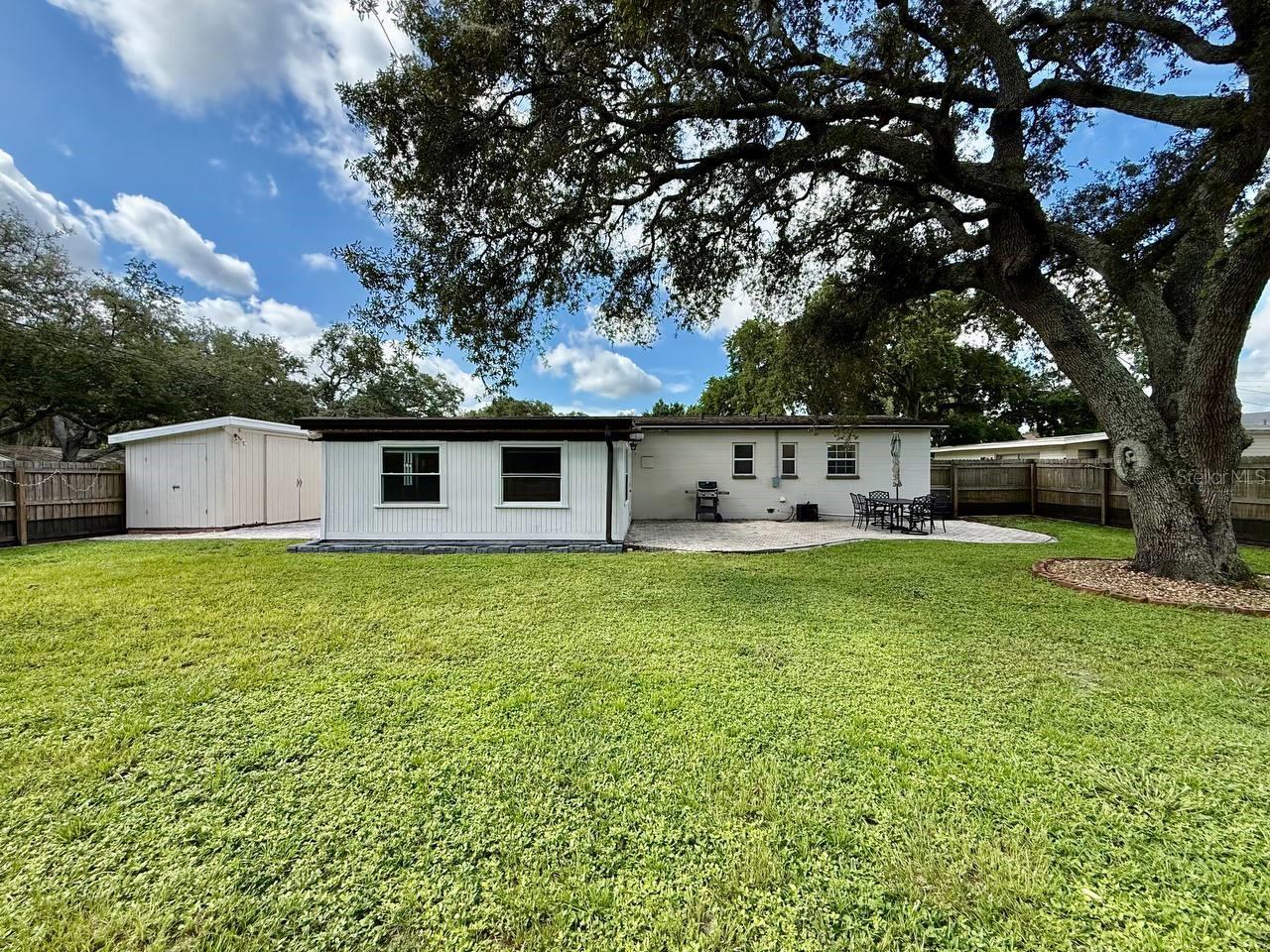 GOLF VIEW HEIGHTS - Residential Lease