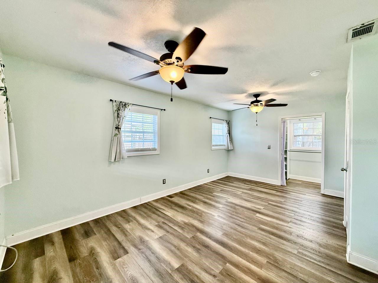 GOLF VIEW HEIGHTS - Residential Lease