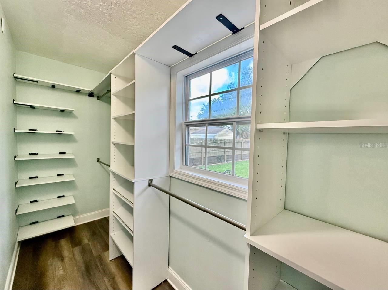 GOLF VIEW HEIGHTS - Residential Lease