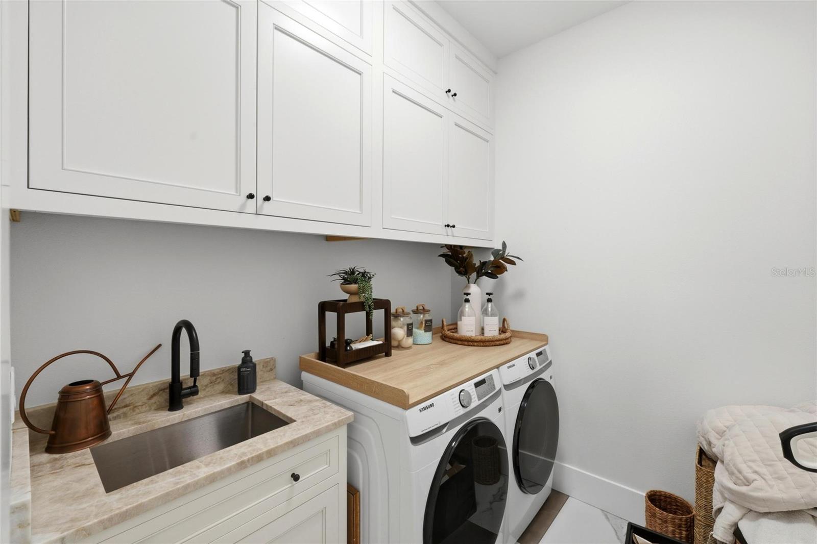 ROTONDA WEST WHITE MARSH - Residential