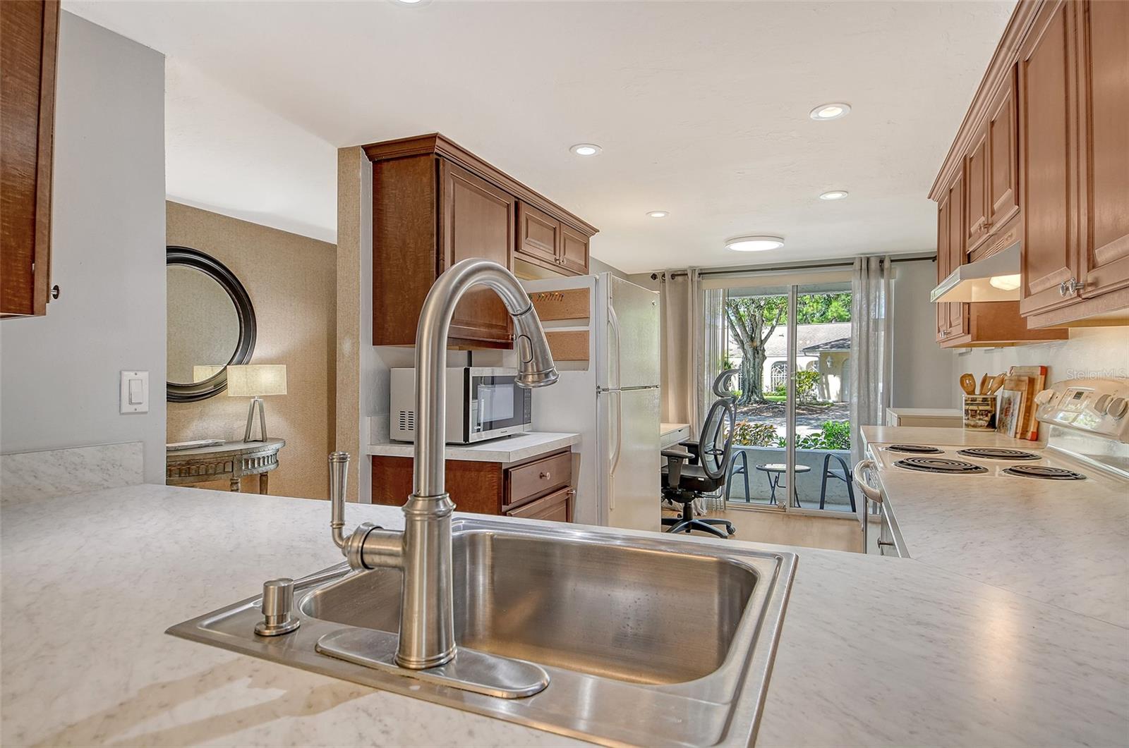 WEDGEWOOD LAKE - Residential