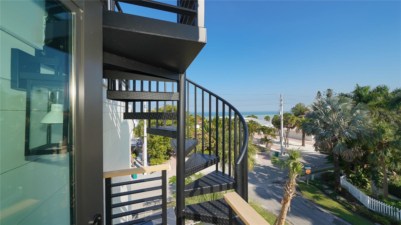 HOLMES BEACH 17TH UNIT - Residential