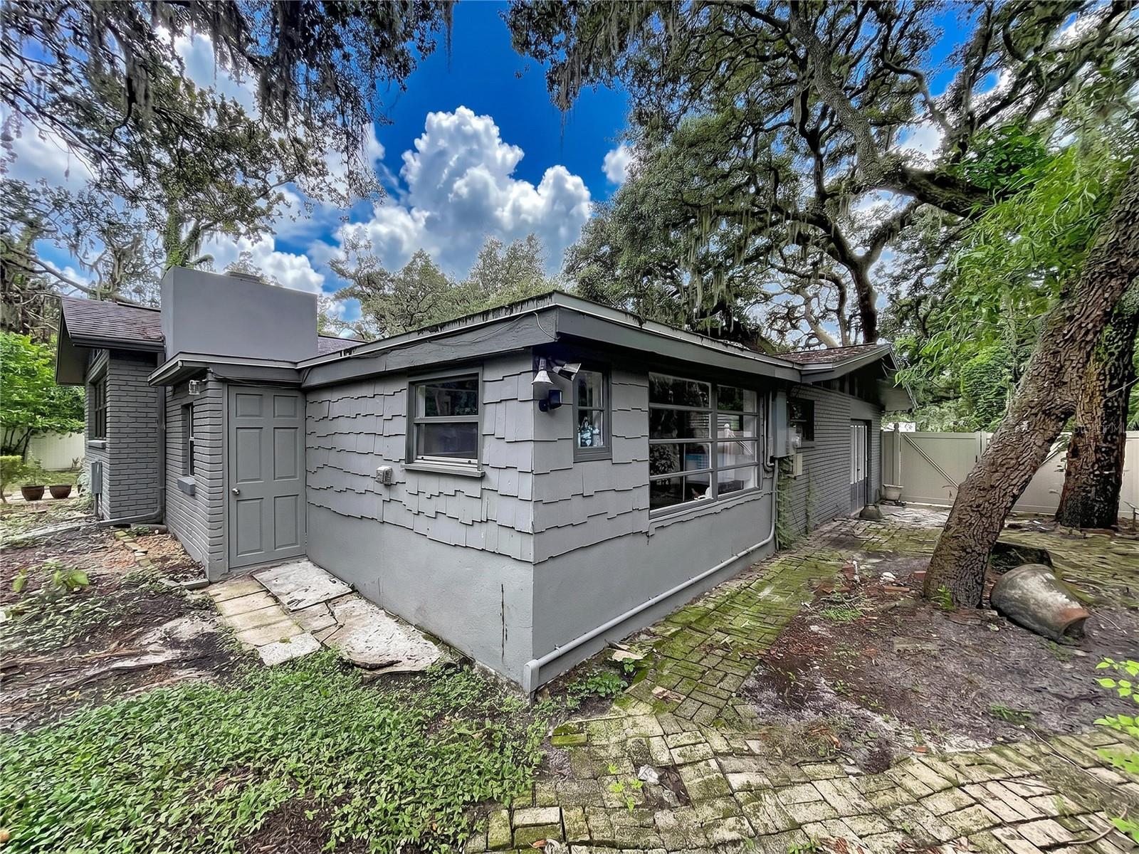 UNPLATTED - Residential