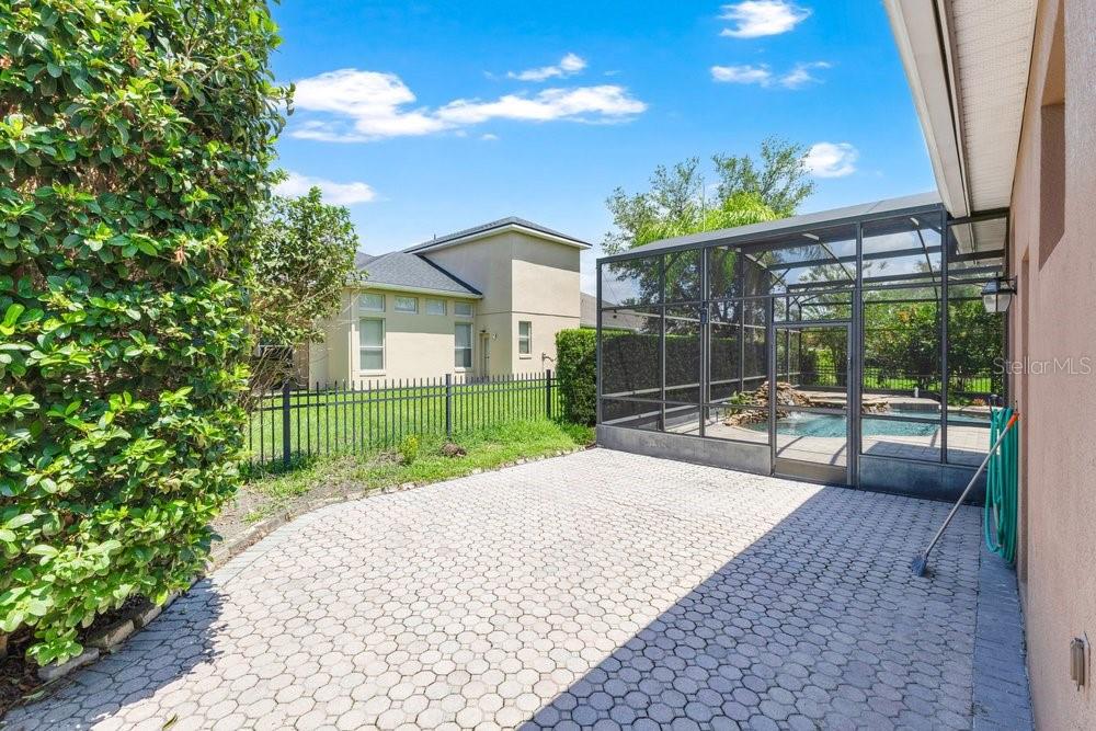 VISTA LAKES VILLAGE N-15 CARLISLE - Residential