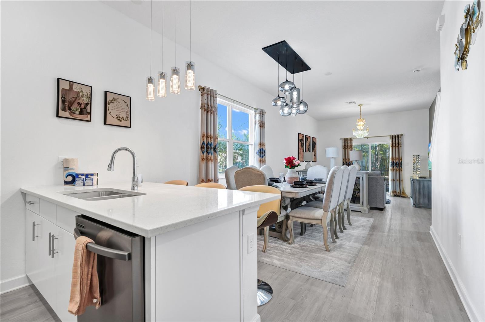 AZUR RESIDENCE - Residential