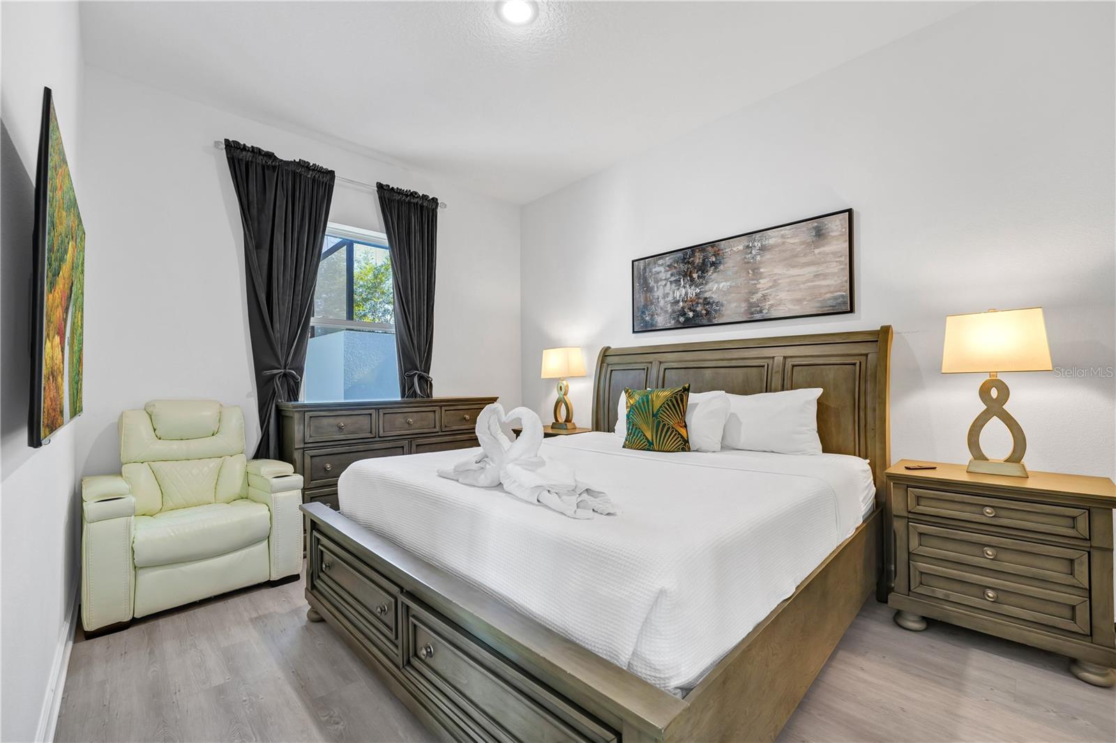AZUR RESIDENCE - Residential