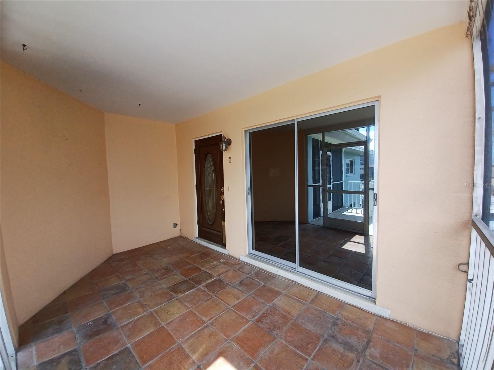 ISLAND VIEW CONDO - Residential