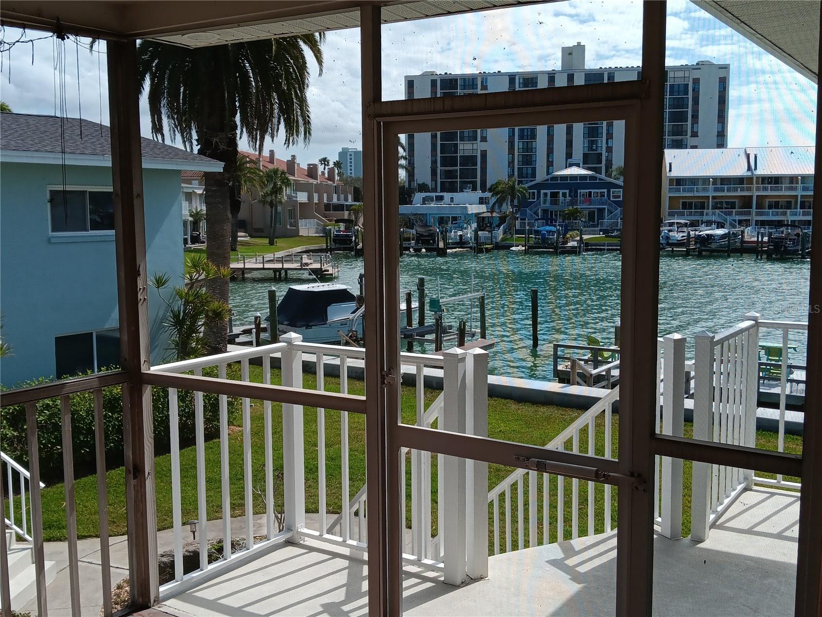 ISLAND VIEW CONDO - Residential