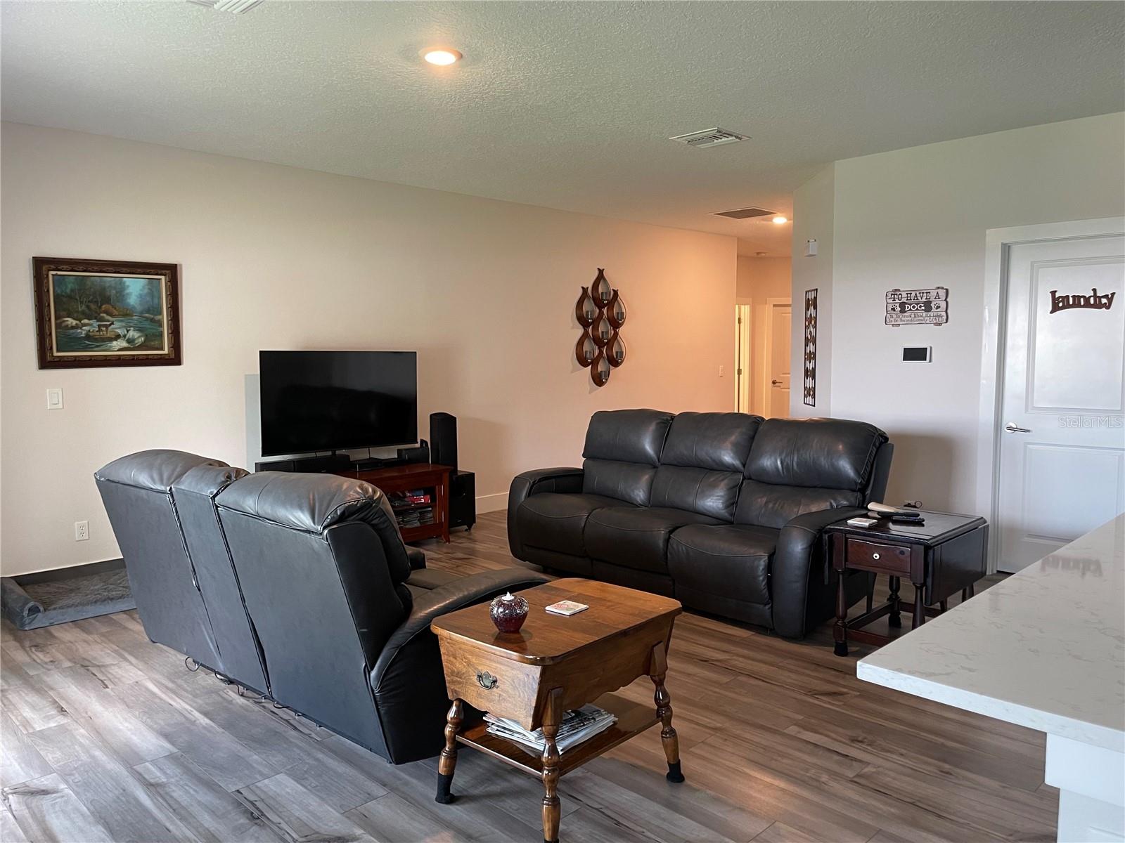 ROYAL HIGHLANDS - Residential